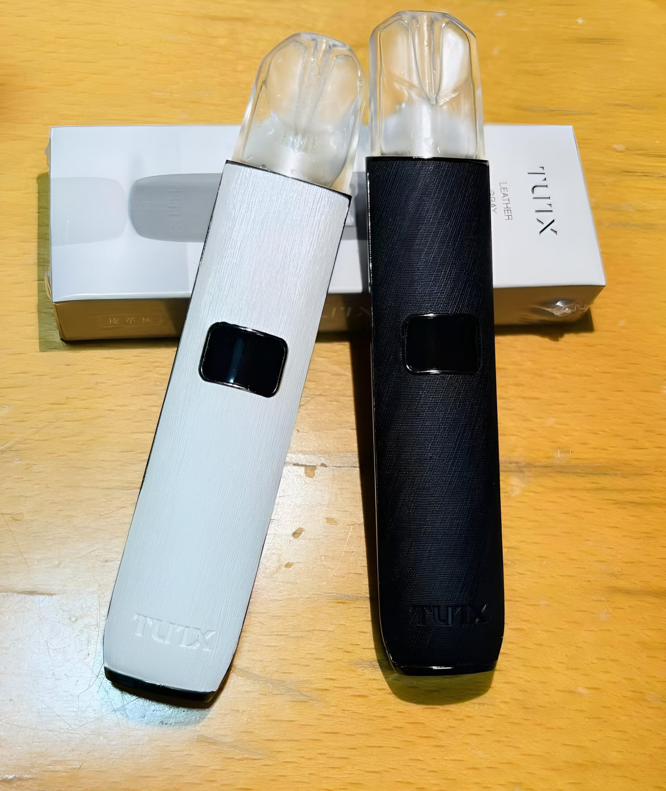 TUTX 皮革電子菸主機推薦|通用規格|台灣現貨 2 TUTX 皮革電子菸主機 產品實拍